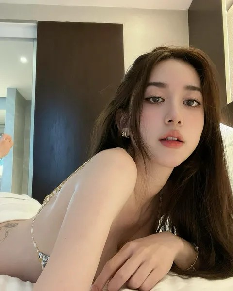 Escorts Surabaya, Indonesia Elisa