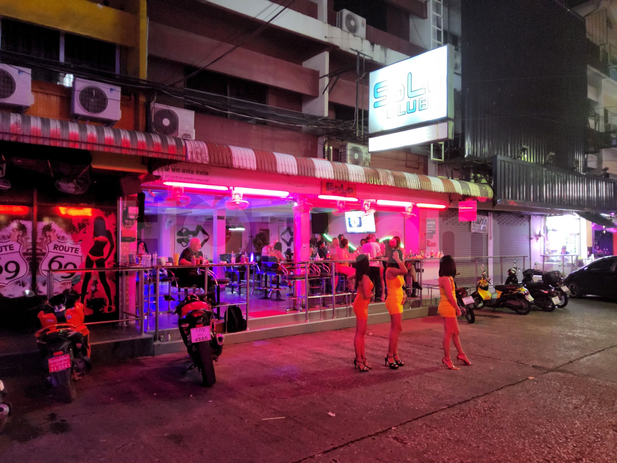 Pattaya, Thailand Solo Bar