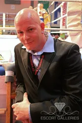 Escorts Berlin, Germany DerCharmeur