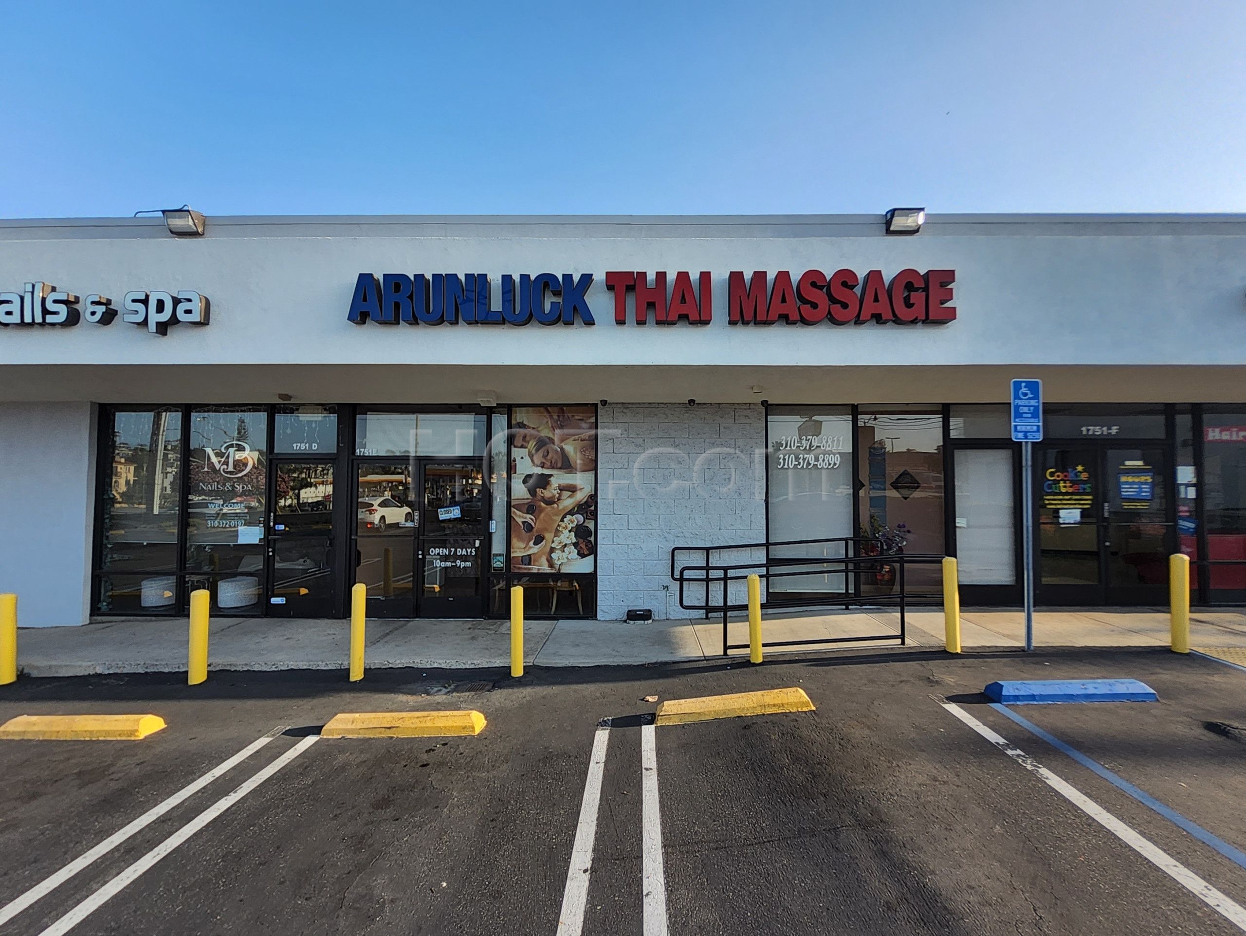 Manhattan Beach, California Arunluck Thai Massage