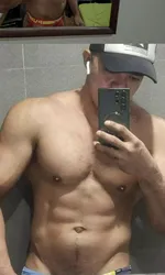 Escorts Manila, Philippines Jerald_XL