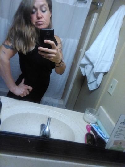 Escorts Tampa, Florida Horny MILF ready and waiting  42 -