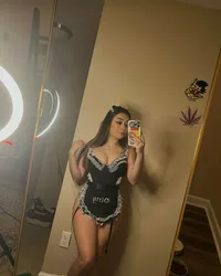 Escorts Cleveland, Ohio Naughty, Hot and Sexy Jenna here to pleasure💦🤤😍