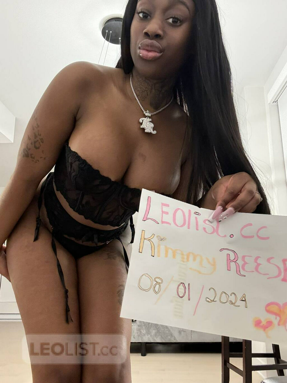 Escorts Ottawa, Ontario They said when you go black,you never go back come try AAA