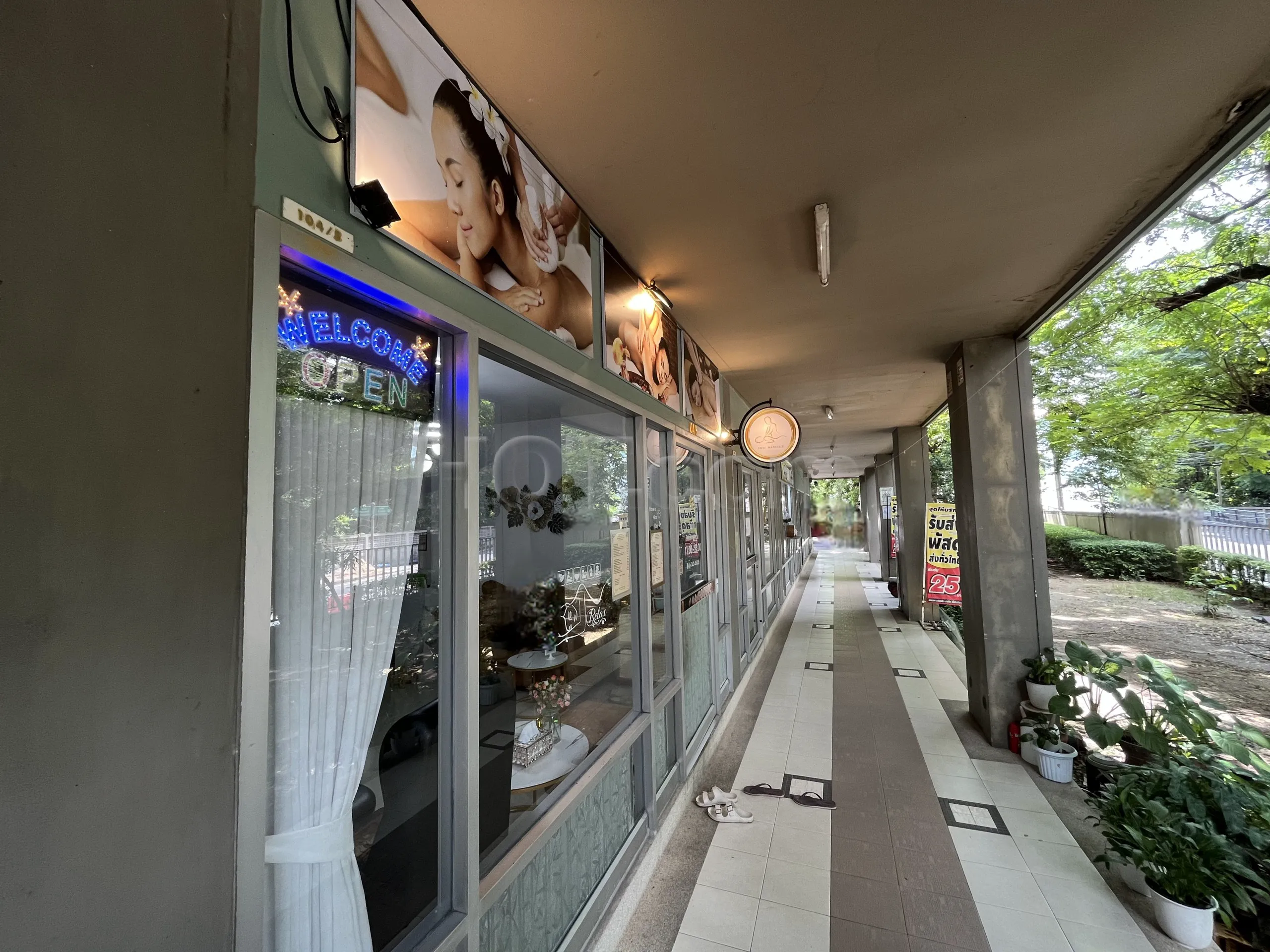 Bangkok, Thailand Ban Nut Massage