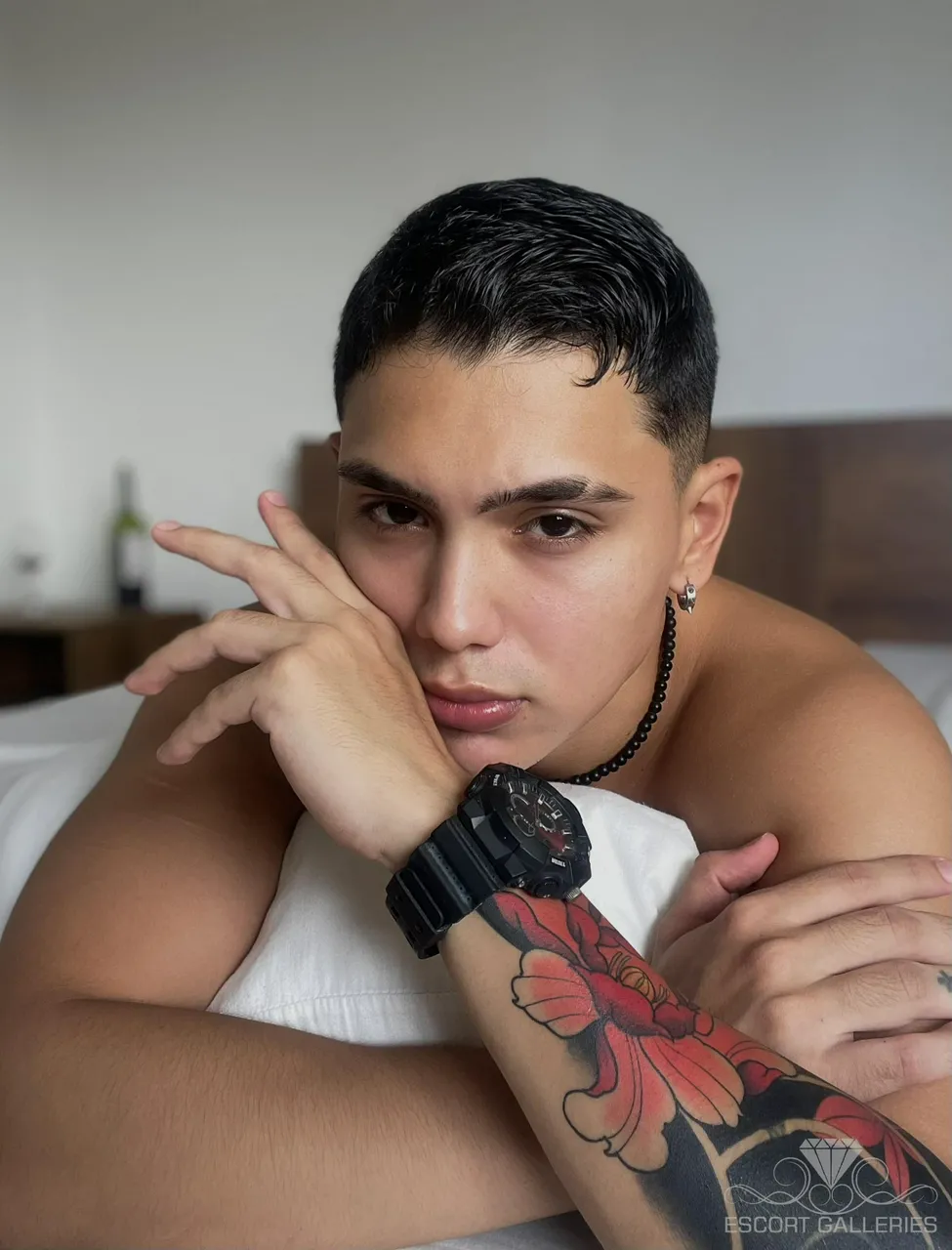 Escorts Colombia null