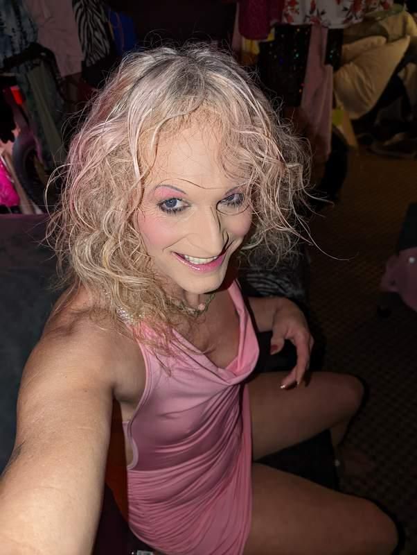 Escorts Corvallis, Oregon Cute little transsexual HOTTIE will fulfill your