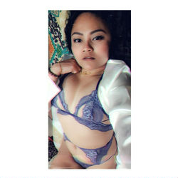 Escorts Abu Dhabi, United Arab Emirates Filipina vixen in Abu Dhabi