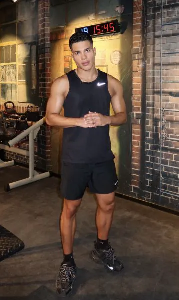 Escorts Koeln, Germany DYLANHOTLATINO