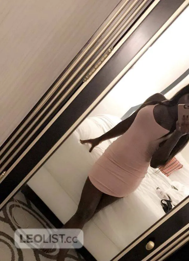 Escorts Saskatoon, Saskatchewan HORNY BLACK BEAUTY FOR OUTCALLS