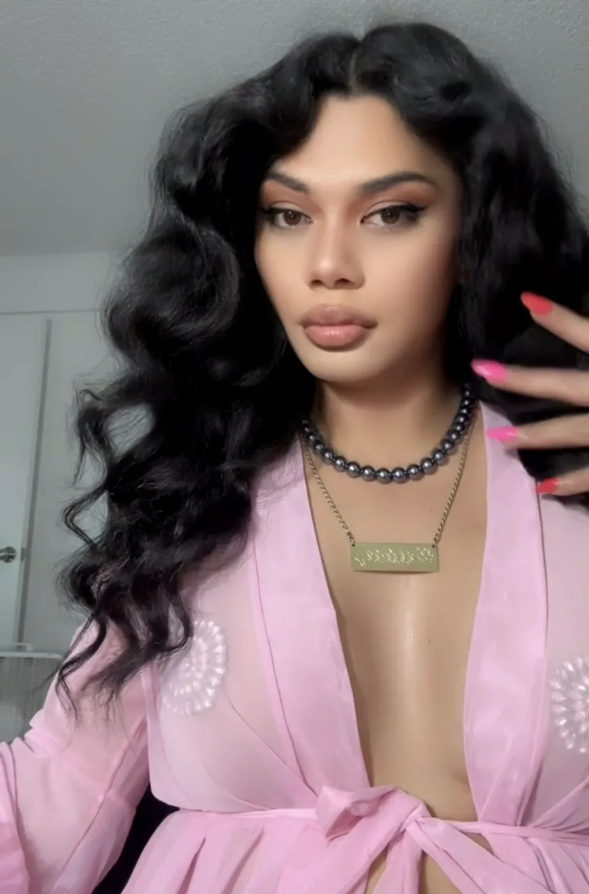 Escorts Honolulu, Hawaii Best GFE TS