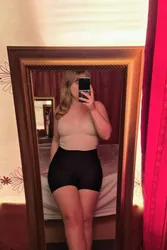 Escorts Niagara Falls, Ontario Daisy Whyte