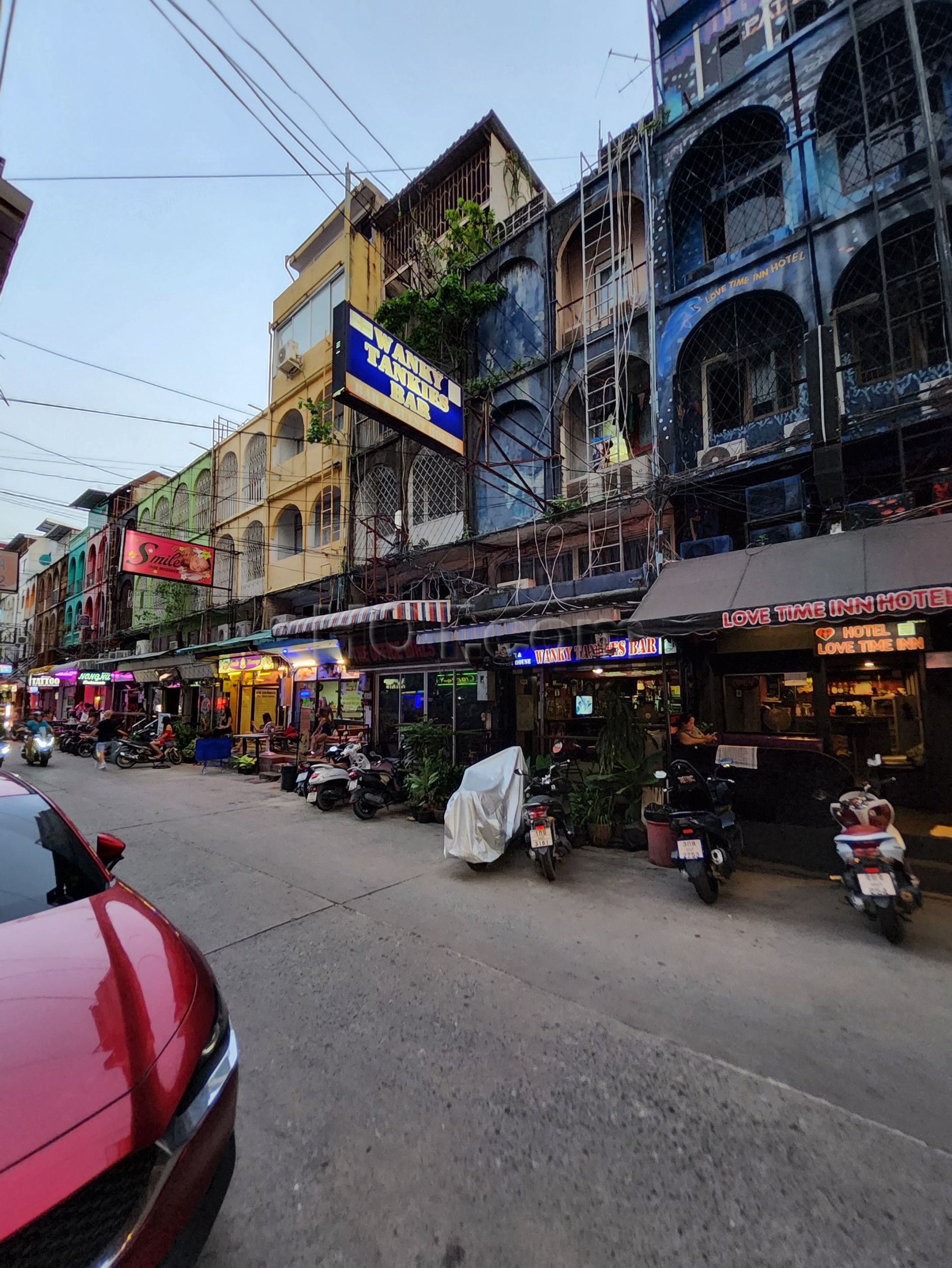 Pattaya, Thailand Wanky Tankies Bar