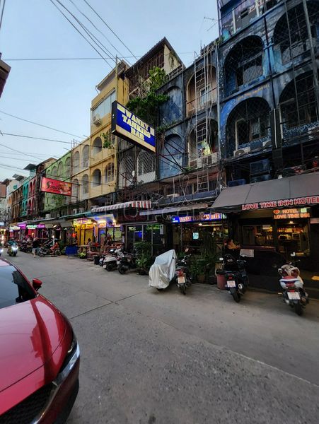 Beer Bar Pattaya, Thailand Wanky Tankies Bar