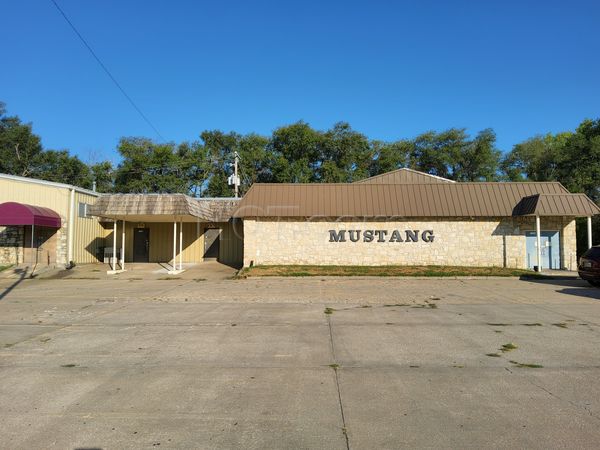 Strip Clubs Junction City, Kansas Mustang Gentlemens Club