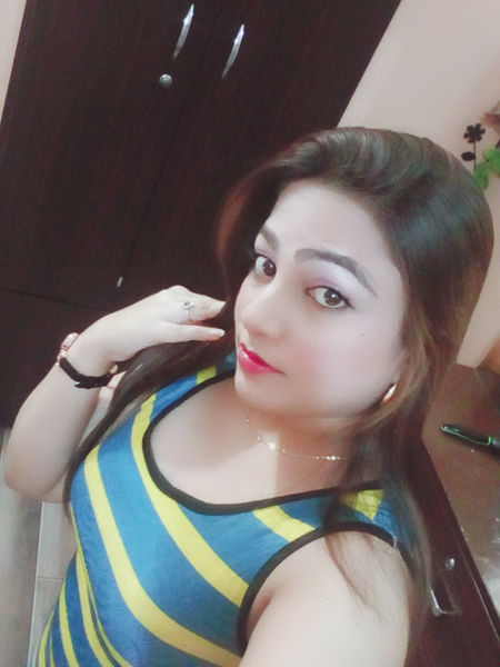 Escorts Dubai, United Arab Emirates Suhani Indian Escort