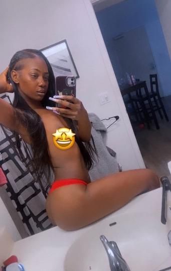 Escorts Oakland, California i wanna get fucked tonight real good Do you love greek 😩Best head ever Lets that dick sucked good. Great Dick pleaser