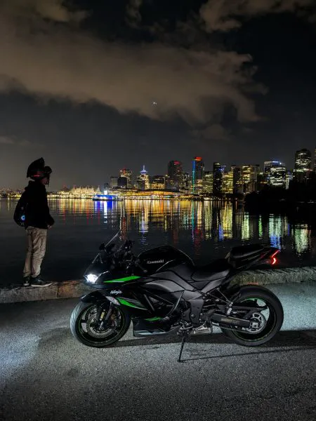 Escorts Vancouver, British Columbia YVRscooter