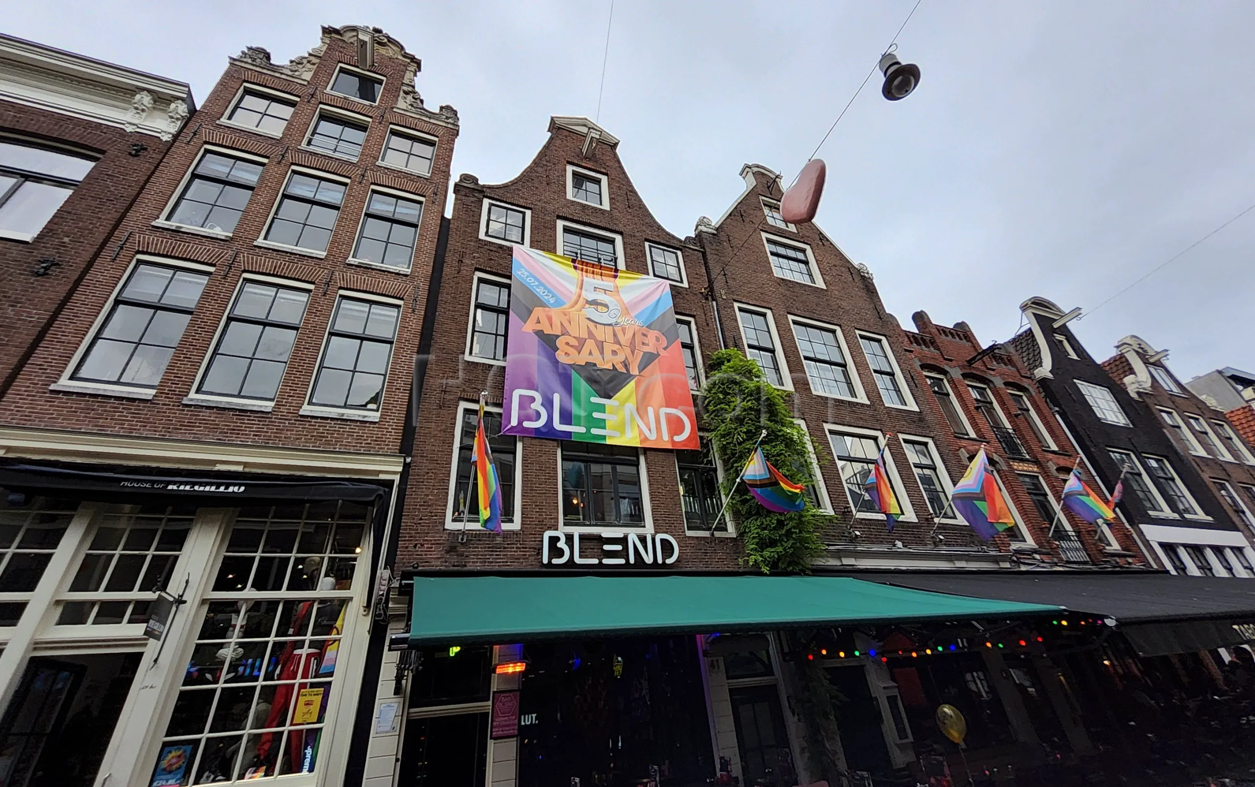 Amsterdam, Netherlands Bar Blend