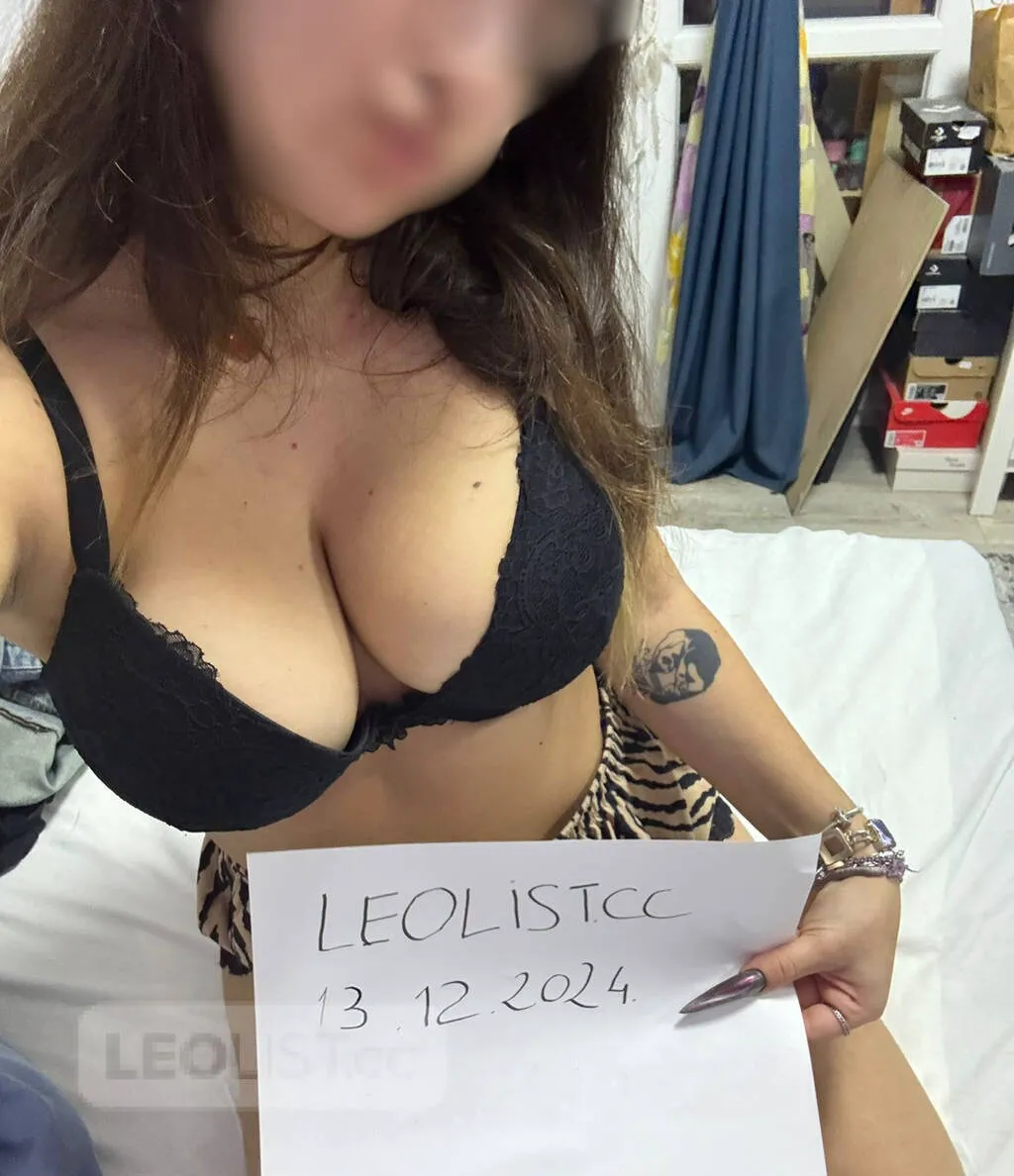 Escorts London, Ontario let me drain ya after I tease ya Squirter * (available Now)