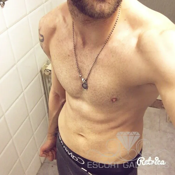 Escorts Krefeld, Germany Cristian