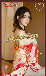 Escorts Schaumburg, Illinois Momo Real Boobs