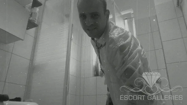 Escorts Essen, Germany Nico