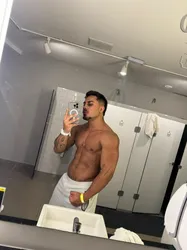 Escorts Dubai, United Arab Emirates CauaBrazilian