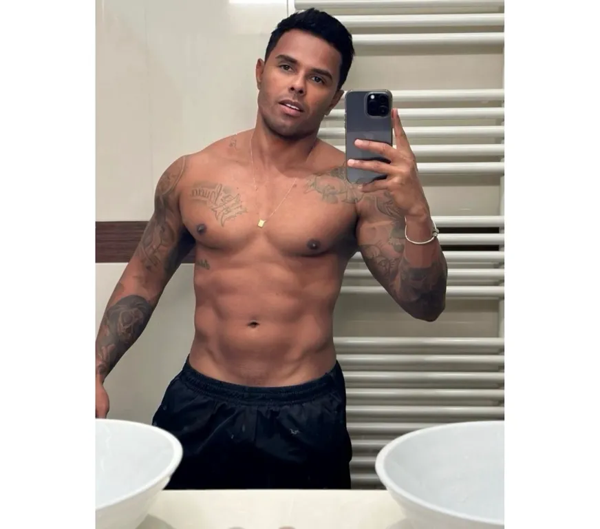 Escorts Branksome, England Leonardo Brazilian full service