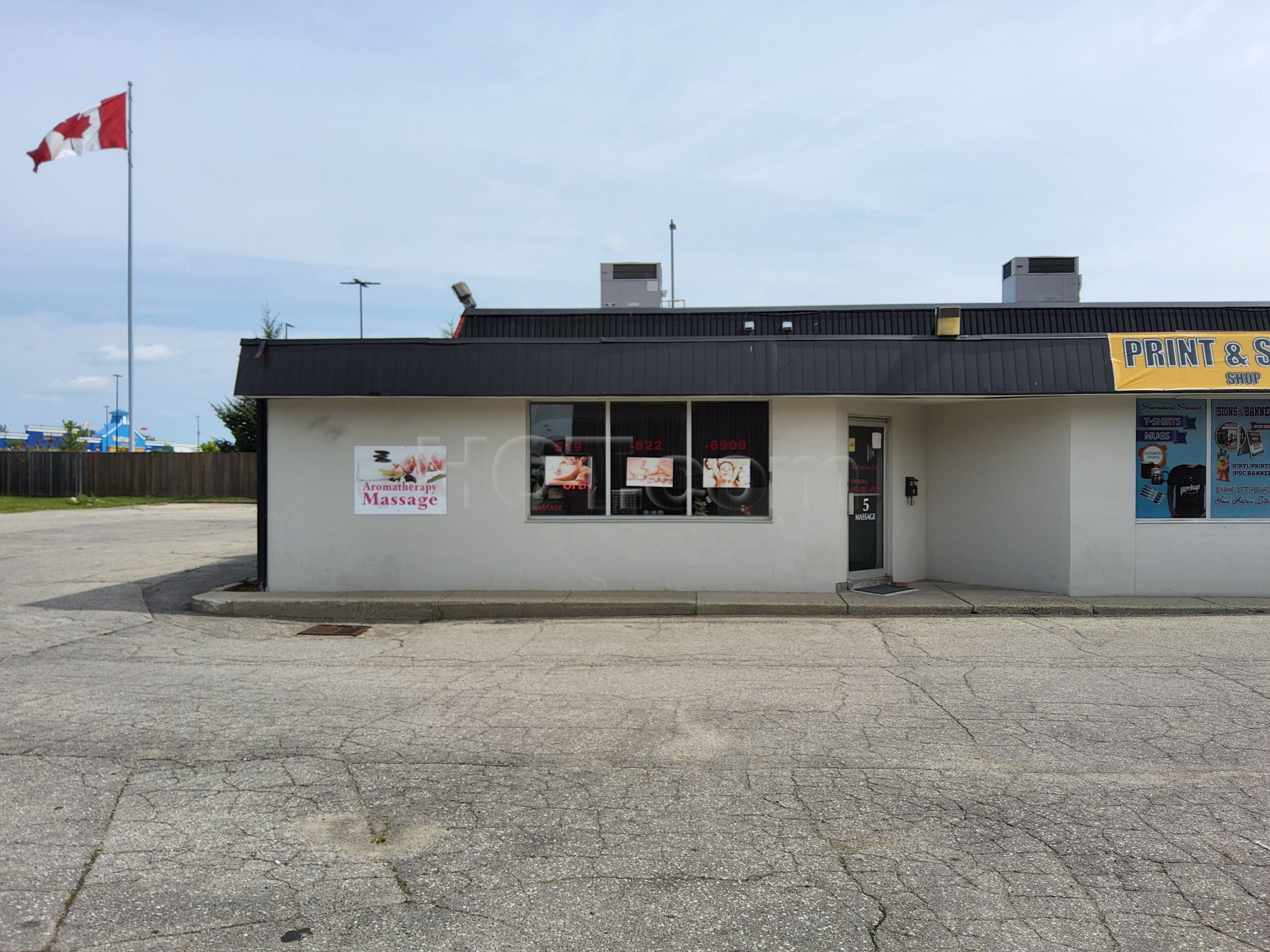 Guelph, Ontario Health and Beauty Studio