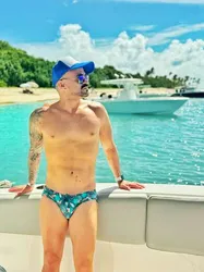 Escorts New York City, New York Come Curious, Leave a puddle!