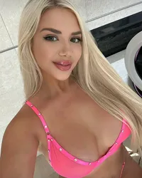 Escorts Pickering, Ontario Carol