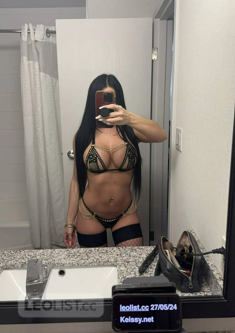 Escorts Thunder Bay, Ontario Petite Fit French Babe/ Kenora Wednesday