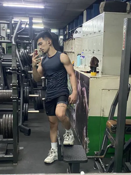 Escorts Manila, Philippines Its_Emman