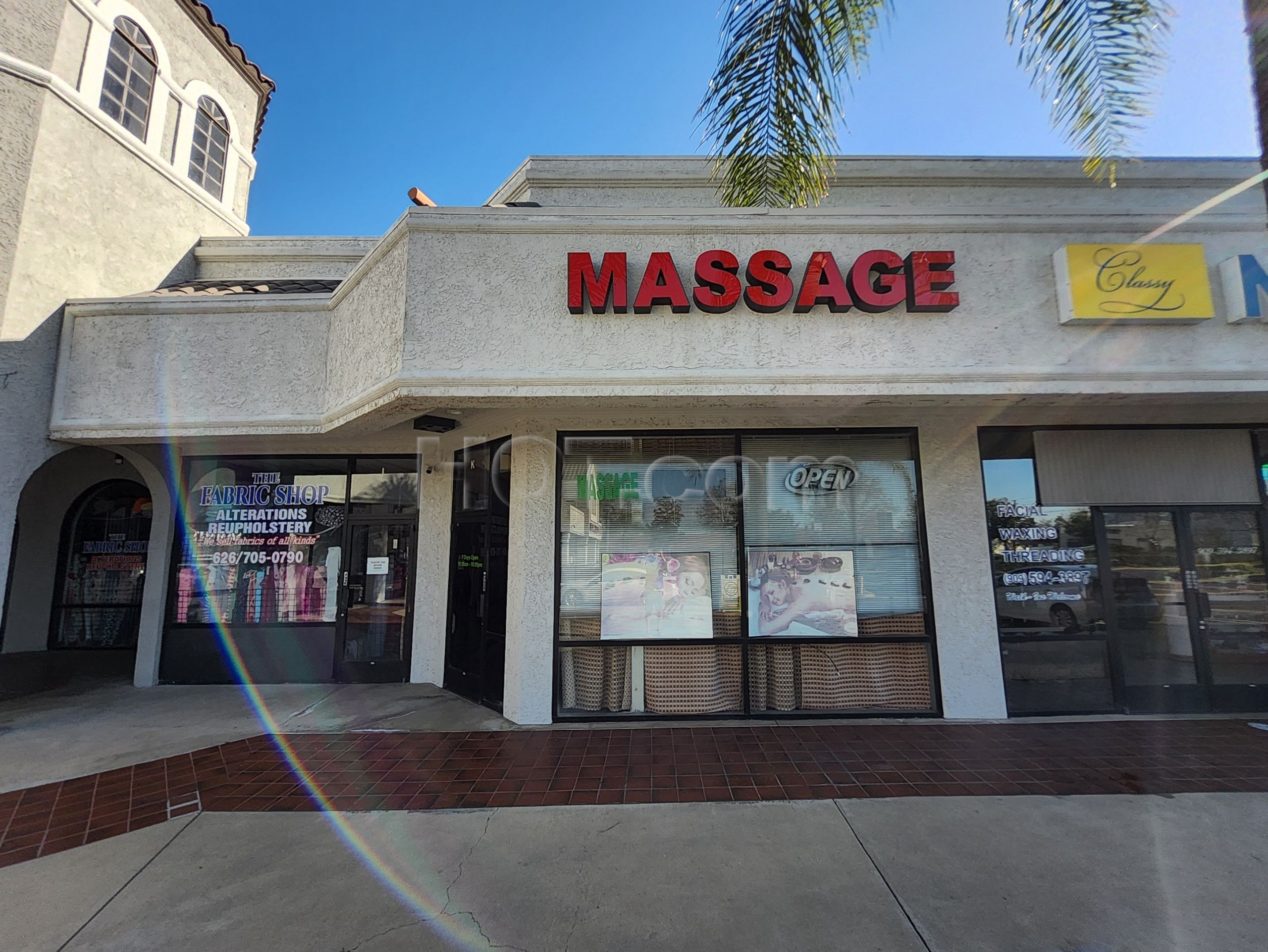 Pomona, California Super Massage