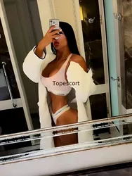 Escorts Bali, Indonesia Mira G