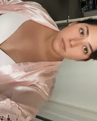 Escorts Anaheim, California Doing In/ Out Text