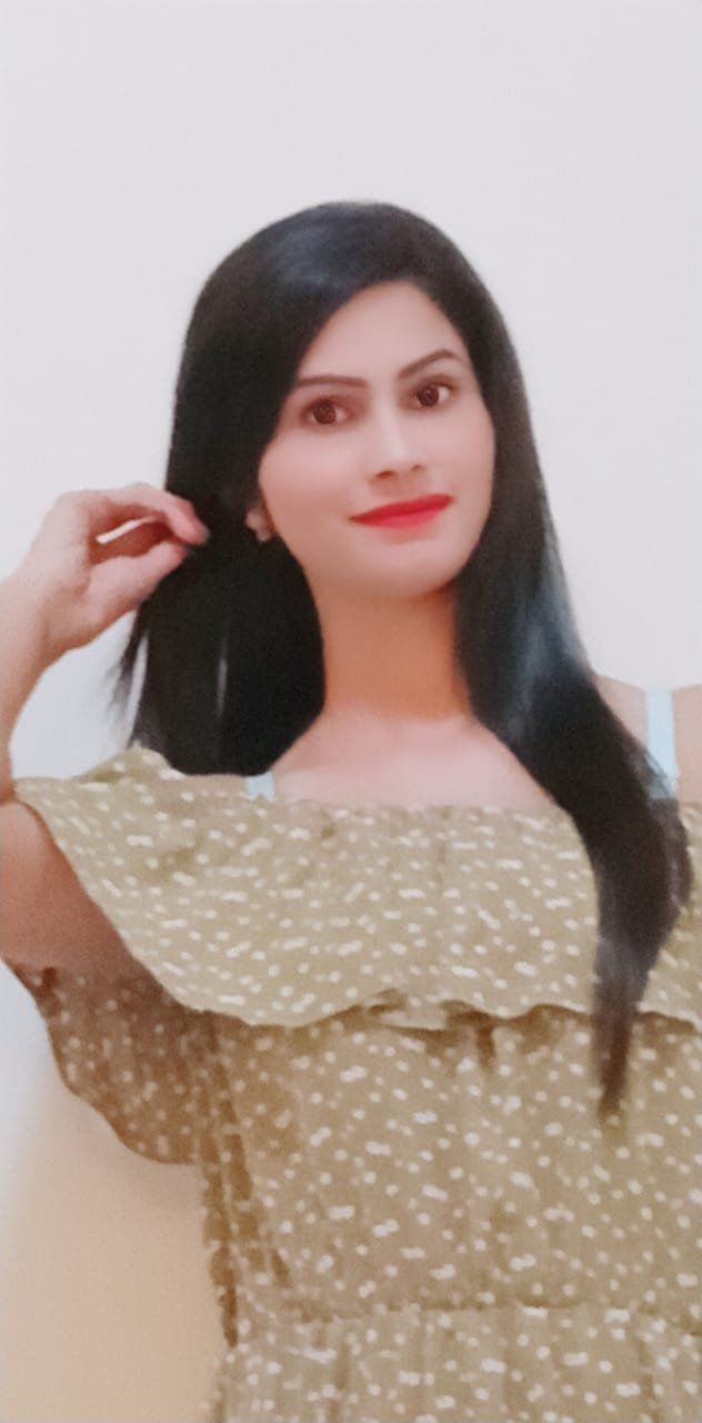 Escorts Dubai, United Arab Emirates Reshma Indian Girl