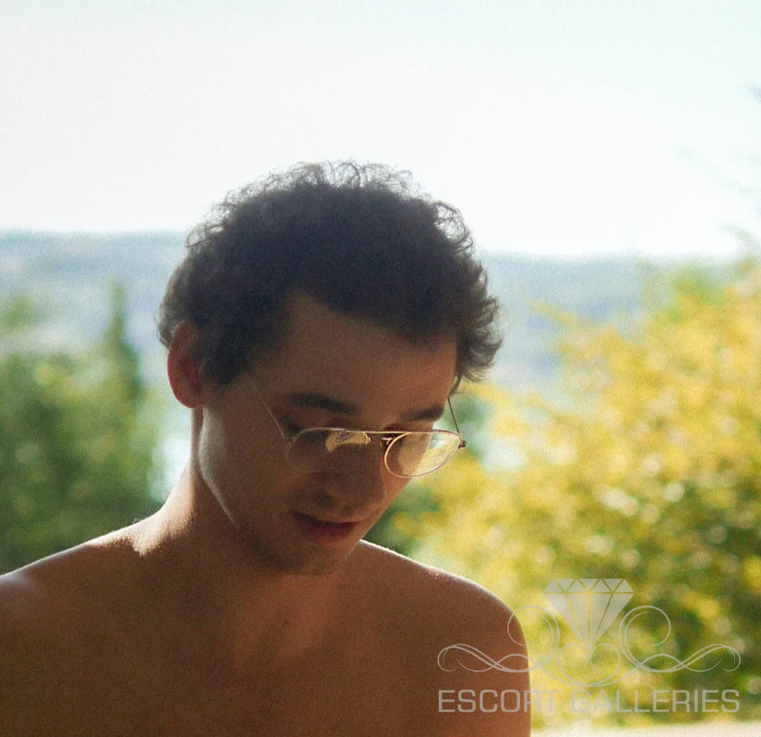 Escorts Lyon, France null