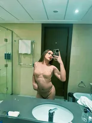 Escorts Al Ain City, United Arab Emirates Kylie Marie