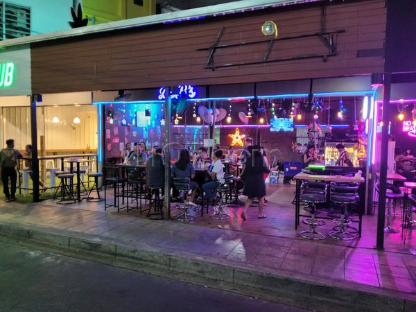 Beer Bar / Go-Go Bar Bangkok, Thailand Big B's (Soi 7)