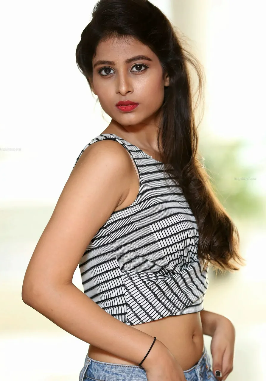 Escorts Dubai, United Arab Emirates LANA Call Girl Dubai O568641691