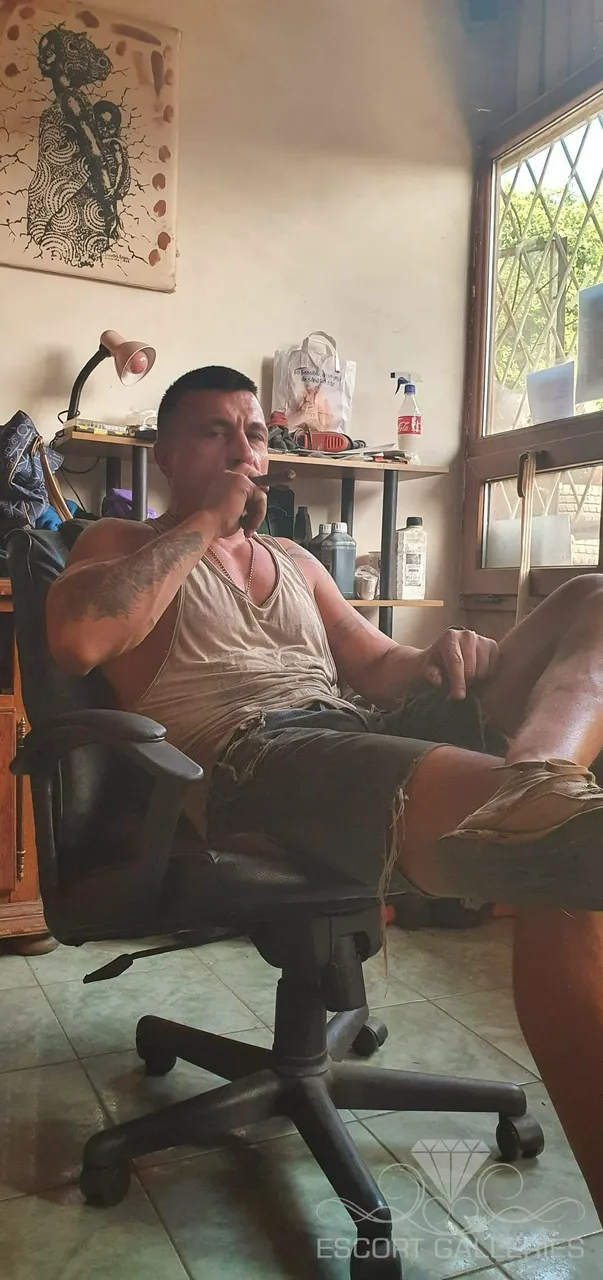 Escorts Germany George Batista