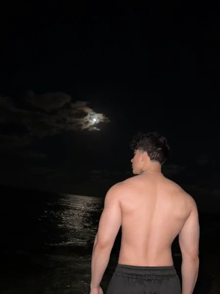 Escorts New York City, New York Ren_Massage
