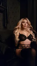 Escorts Pasadena, California Visiting VIP girl