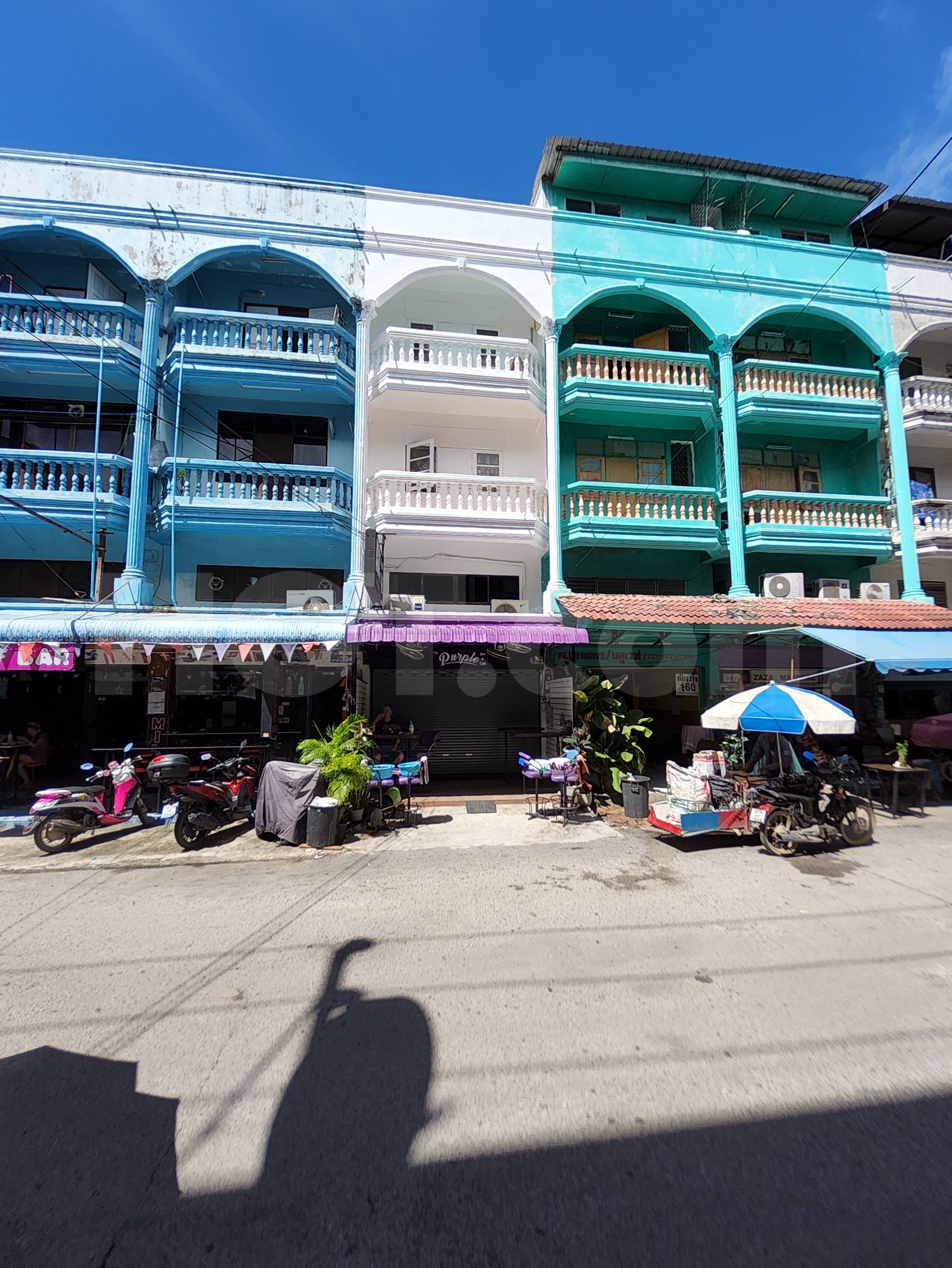 Pattaya, Thailand Purple Bar and Cafe