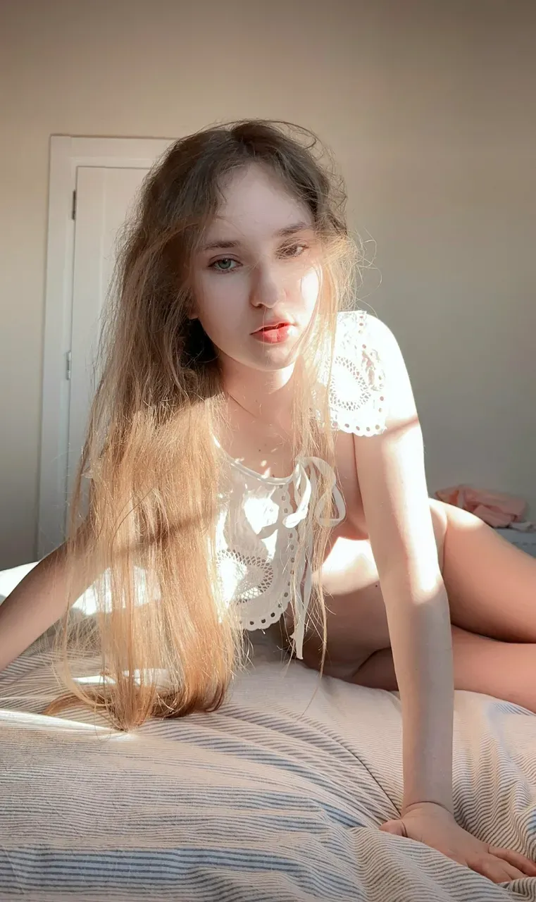 Escorts Peterborough, Ontario COME EXPLORE YOUR FANTASIES WITH ME😈💦DIG MY HOLES AND MAKE ME SCREAM 🥰💕🍆🍑