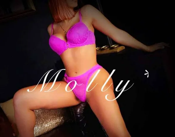 Escorts Montreal, Quebec Molly