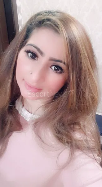 Escorts United Arab Emirates Pihu