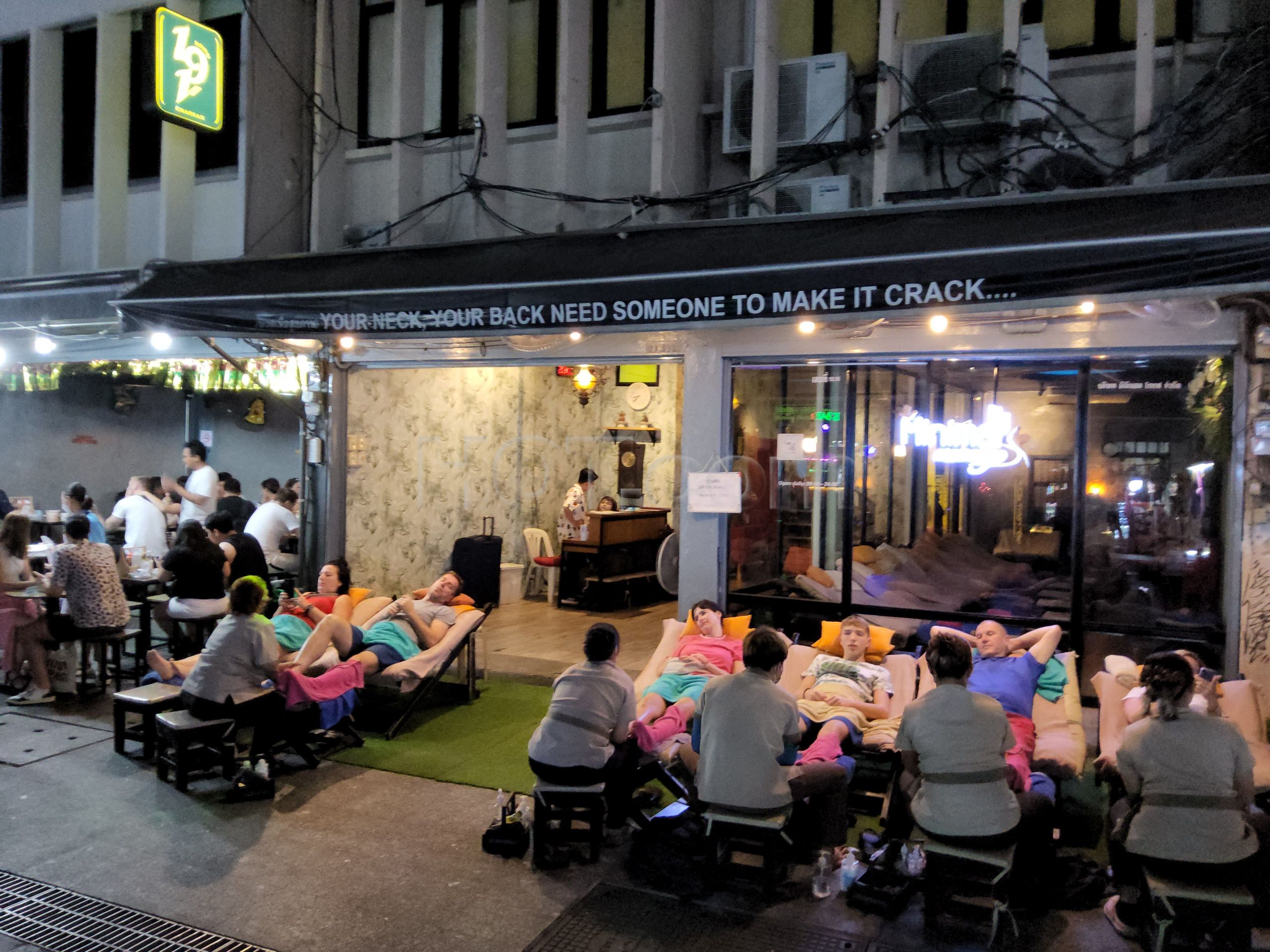 Bangkok, Thailand Minimal Massage